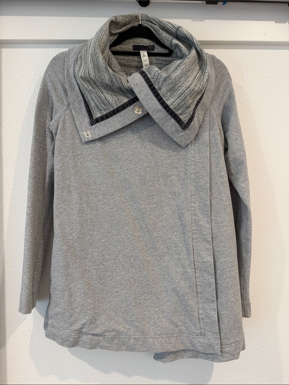 lululemon athletica vintage Gray Open-Front Draped Jacket - Picture 4 of 13
